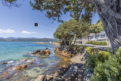 Photo of property in 353a Karaka Bay Road, Karaka Bays, Wellington, 6022