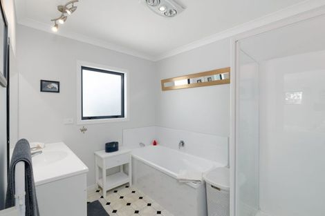 Photo of property in 843 Lincoln Road, Everett Park, Inglewood, 4389