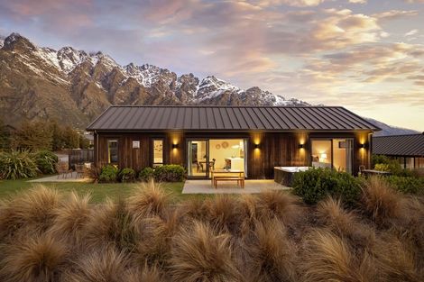 Photo of property in 17 Kerrera Lane, Jacks Point, Queenstown, 9371