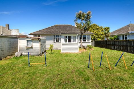 Photo of property in 5 Clyde Crescent, Roslyn, Palmerston North, 4414