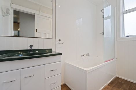 Photo of property in 15 Portia Street, Stratford, 4332