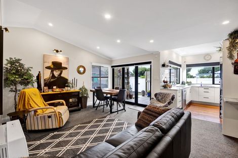 Photo of property in 7 Princes Street, Hawera, 4610