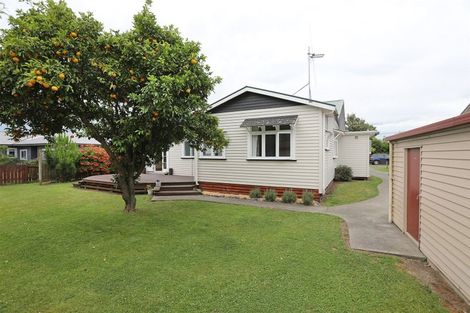 Photo of property in 9 Wilson Street, Bulls, 4818