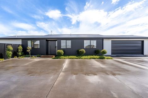 Photo of property in 10 Barker Place, Waikiwi, Invercargill, 9810