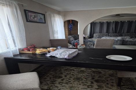 Photo of property in 48 Taikata Road, Te Atatu Peninsula, Auckland, 0610