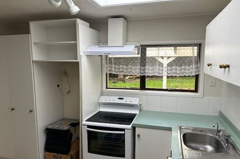 Photo of property in 18 Cornelian Crescent, Half Moon Bay, Auckland, 2012