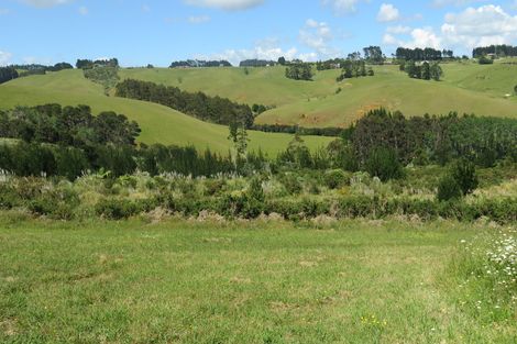 Photo of property in 24 Pekama Drive, Cable Bay, 0420