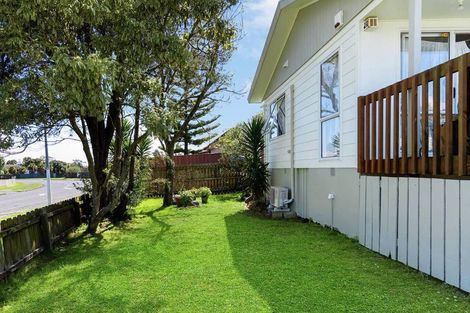 Photo of property in 7/3 Etherton Drive, Weymouth, Auckland, 2103
