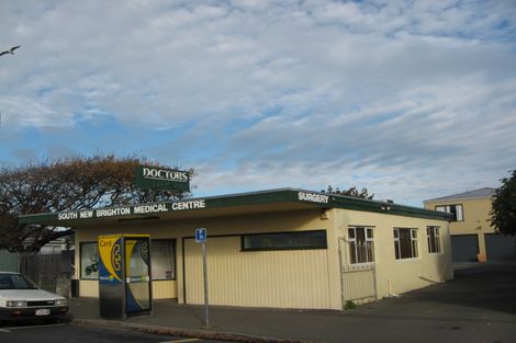 Photo of property in 80 Estuary Road, New Brighton, Christchurch, 8061