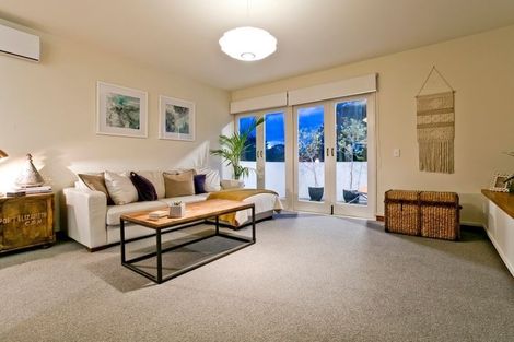 Photo of property in 50 Fowler Street, Northcote, Auckland, 0627