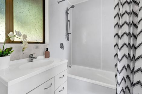 Photo of property in 12 Villa Place, Bell Block, New Plymouth, 4312