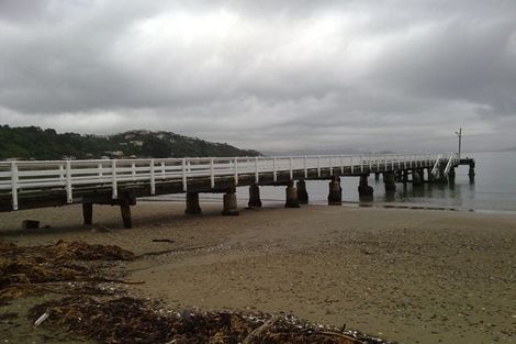 Photo of property in 12 Pinelands Avenue, Seatoun, Wellington, 6022