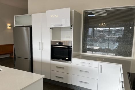 Photo of property in 4/25 Home Street, Mount Victoria, Wellington, 6011