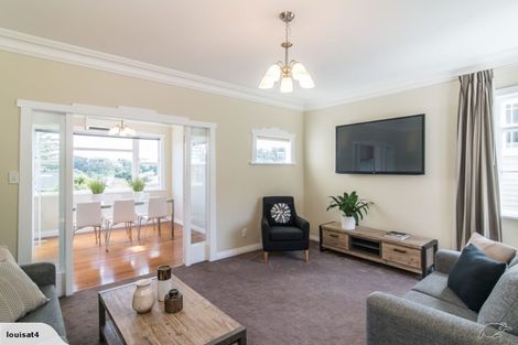 Photo of property in 10 Cavendish Square, Strathmore Park, Wellington, 6022