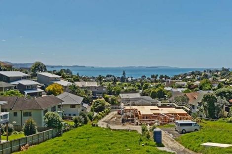 Photo of property in 188 Whangaparaoa Road, Red Beach, 0932