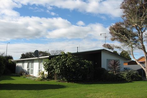 Photo of property in 11 Grey Street, Levin, 5510