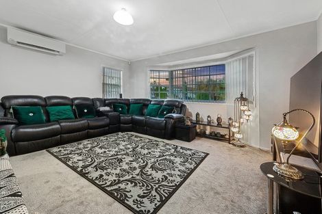 Photo of property in 1 Trounson Avenue, Clendon Park, Auckland, 2103