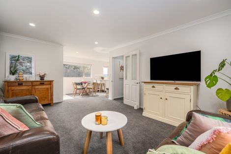 Photo of property in 50 Erlestoke Crescent, Churton Park, Wellington, 6037