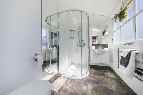 Photo of property in 3 Argyle Avenue, Takaro, Palmerston North, 4410