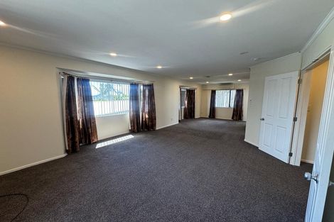 Photo of property in 24a Reeves Road, Pakuranga, Auckland, 2010
