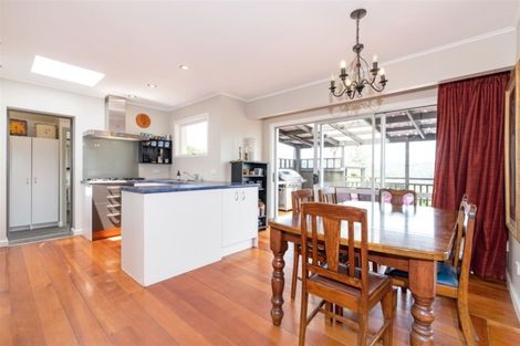 Photo of property in 150 Glengarry Road, Glen Eden, Auckland, 0602
