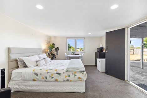 Photo of property in 22 Sunset Street, Hilltop, Taupo, 3330