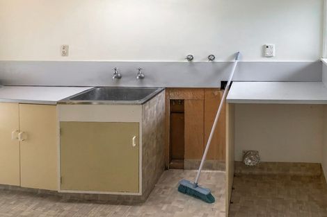 Photo of property in 63 Great North Road, Saint Johns Hill, Whanganui, 4501