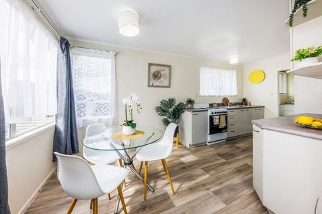 Photo of property in 19 Adel Place, Weymouth, Auckland, 2103