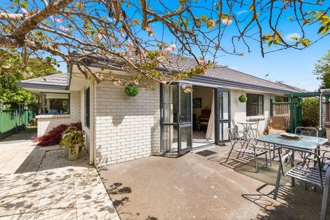 Photo of property in 5 Rimu Street, Waikanae, 5036