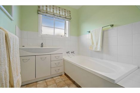 Photo of property in 2/203 Main North Road, Redwood, Christchurch, 8051