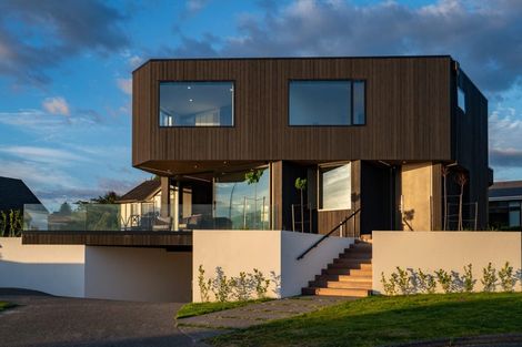 Photo of property in 50 Iona Road, Havelock North, 4130