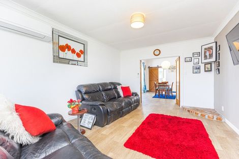 Photo of property in 44 Bignell Street, Gonville, Whanganui, 4501