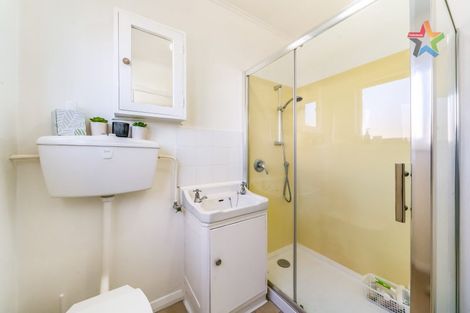 Photo of property in 1/1079 High Street, Taita, Lower Hutt, 5011