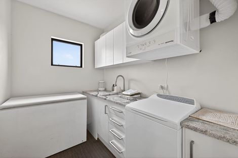 Photo of property in 1 Vahsel Bay, Wigram, Christchurch, 8025