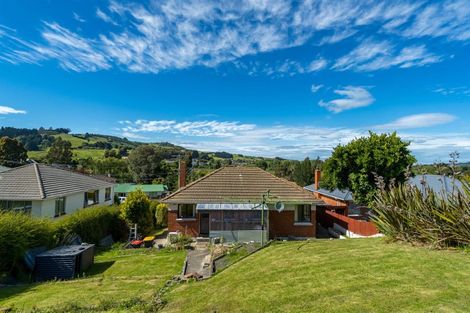 Photo of property in 11 Waldron Crescent, Green Island, Dunedin, 9018