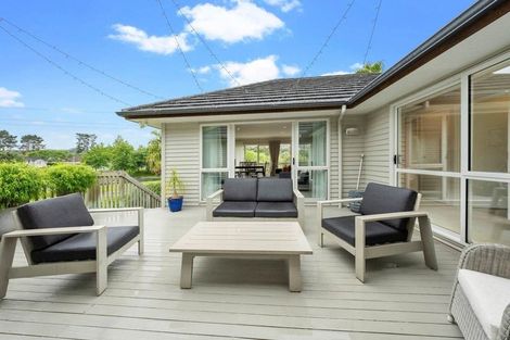 Photo of property in 1 Mural Place, Greenhithe, Auckland, 0632