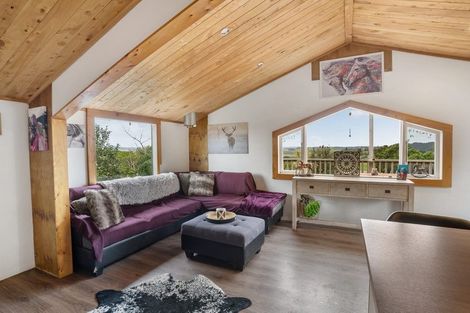 Photo of property in 2219 South Head Road, South Head, Helensville, 0874