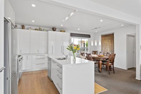 Photo of property in 1/27 Park Rise, Campbells Bay, Auckland, 0630