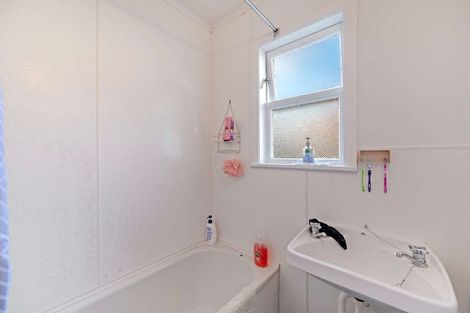 Photo of property in 96 Nuffield Avenue, Marewa, Napier, 4110