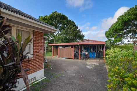 Photo of property in 63 Hallberry Road, Mangere East, Auckland, 2024