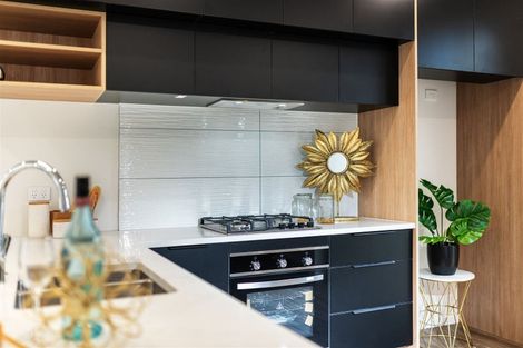 Photo of property in 6c Eversleigh Road, Belmont, Auckland, 0622