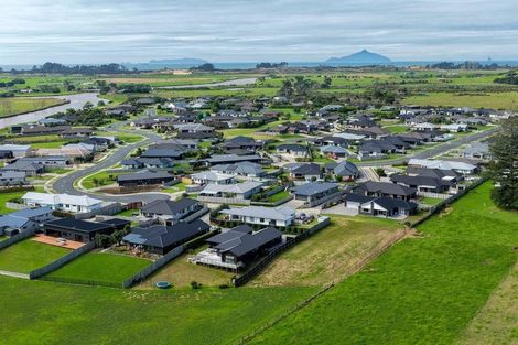 Photo of property in 8 Dram Way, Waipu, 0510