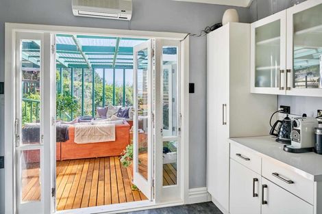 Photo of property in 55 Rona Street, Eastbourne, Lower Hutt, 5013