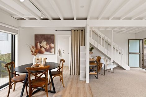 Photo of property in 2/105 Carlisle Road, Torbay, Auckland, 0632