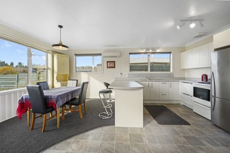 Photo of property in 64 Russell Street, Alexandra, 9320