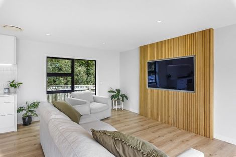 Photo of property in 55 Elizabeth Street, Waikanae, 5036