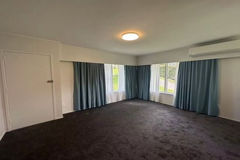Photo of property in 1/16 Diana Drive, Glenfield, Auckland, 0627