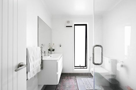 Photo of property in 49 Te Tiireke Drive, Glenview, Hamilton, 3206