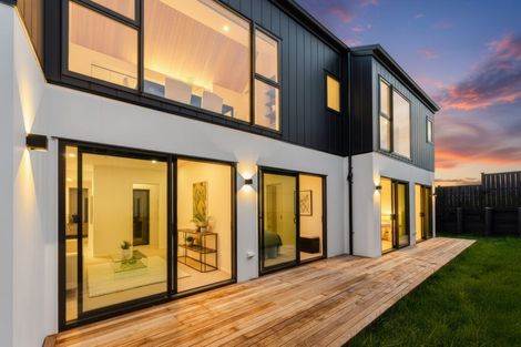 Photo of property in 53 Kumukumu Road, Long Bay, Auckland, 0630