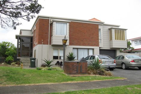 Photo of property in 11 Andes Avenue, Mangere Bridge, Auckland, 2022